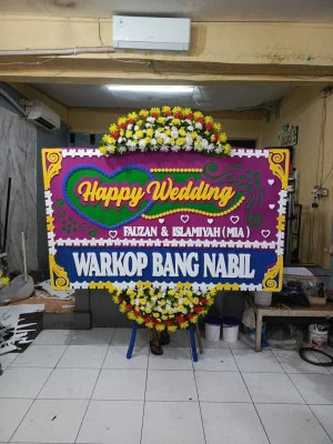 Papan Bunga di Balekambang